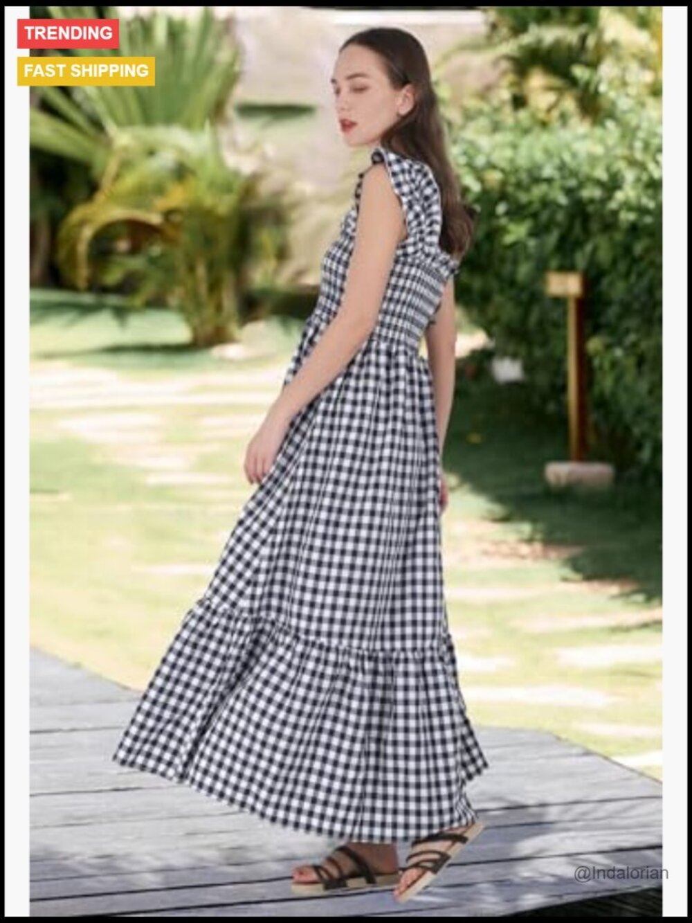 Retro Plaid Smocked Dress Spaghetti Strap Flounce Long Dress with Pockets - Picture 4 of 7